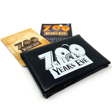 Load image into Gallery viewer, Quarks 1: Zoo Year's Eve
